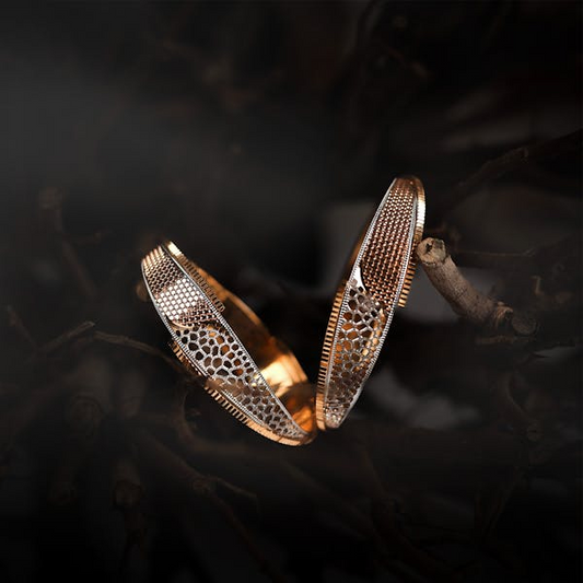 The History of Bangles: From Ancient Times to Modern Fashion