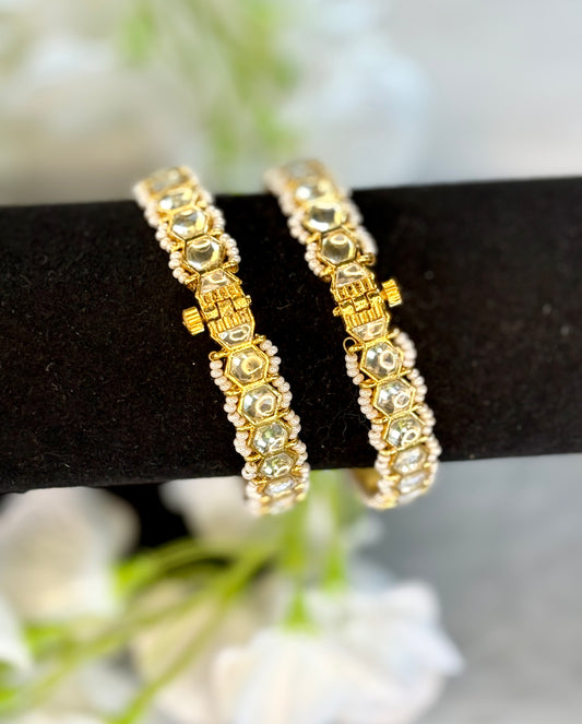 Pentagon Pearl Kundan Kangan