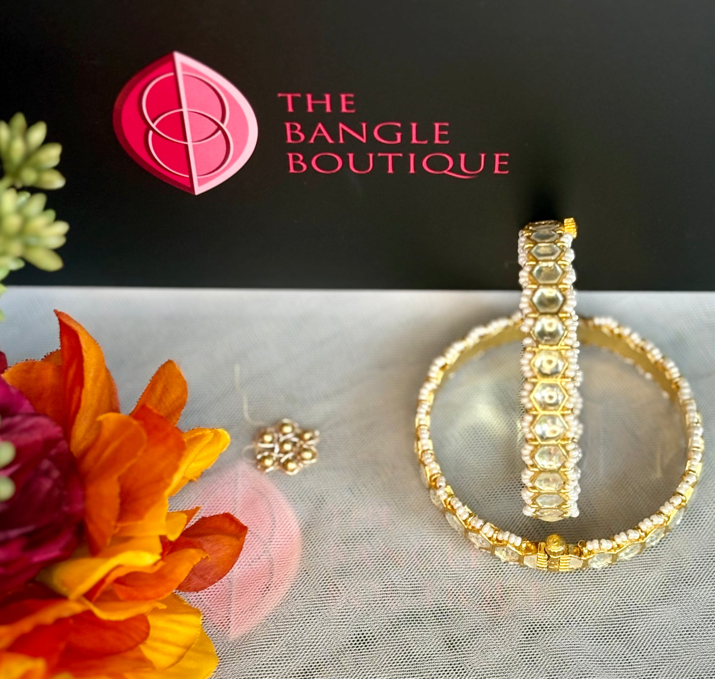 Pentagon Pearl Kundan Kangan